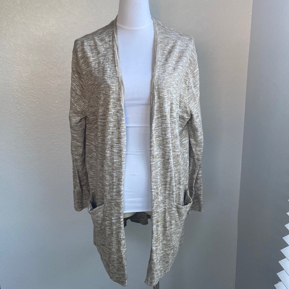 Madewell open cardigan in the color Marled Olive - Picture 2 of 7